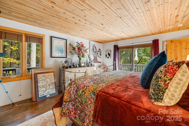 197 Gardenside Rd, Mars Hill, NC 28754 - bedroom featuring crown molding, access to outside, baseboards, visible vents, and hardwood / wood-style flooring