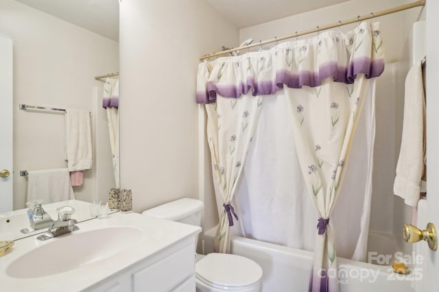 3038 Old Ironside Dr, Charlotte, NC 28213 - photo 27