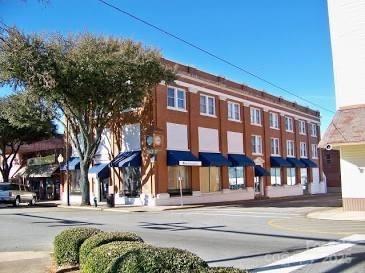view of building exterior