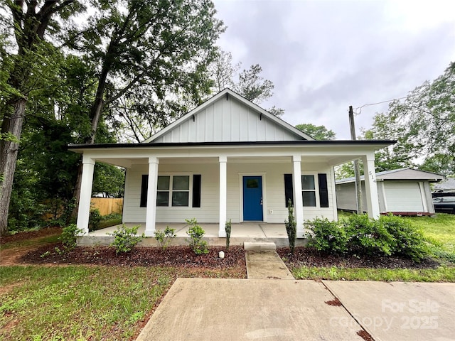 514 Rich St, Rock Hill, SC 29730 - view of front of house featuring a porch and board and batten siding