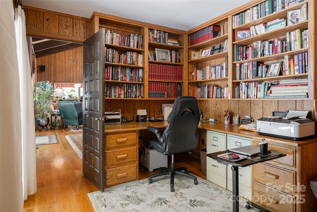 69 Forest Rd, Asheville, NC 28803 - home office featuring built in study area and light wood finished floors