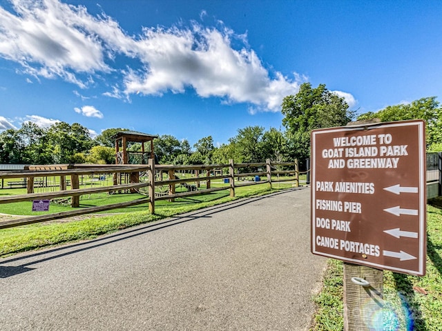 exterior space featuring fence