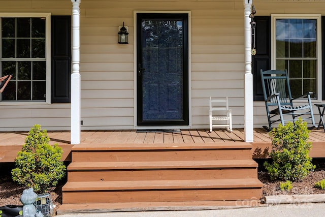76 Overlook Pointe Dr, Spruce Pine, NC 28777 - property entrance featuring a porch