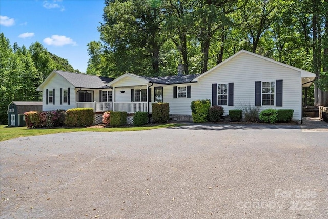 370 Shiloh Rd, Statesville, NC 28677 - photo 1