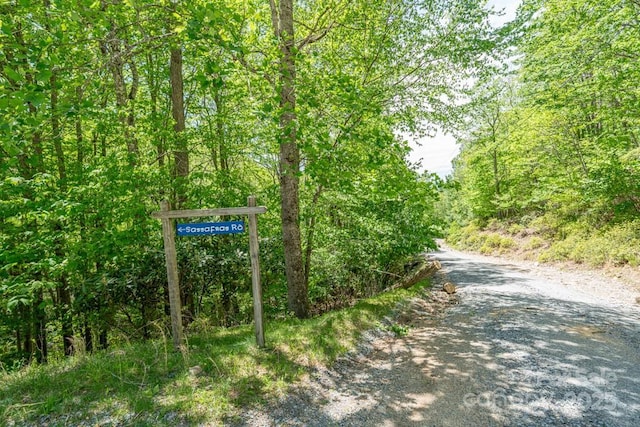 301 Jackpine Rd, Beech Mountain, NC 28604