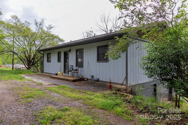 single story home with a deck
