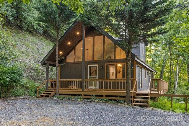 view of front of house with a porch
