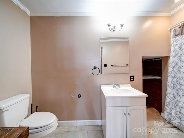 full bathroom featuring toilet, baseboards, tile patterned flooring, vanity, and crown molding