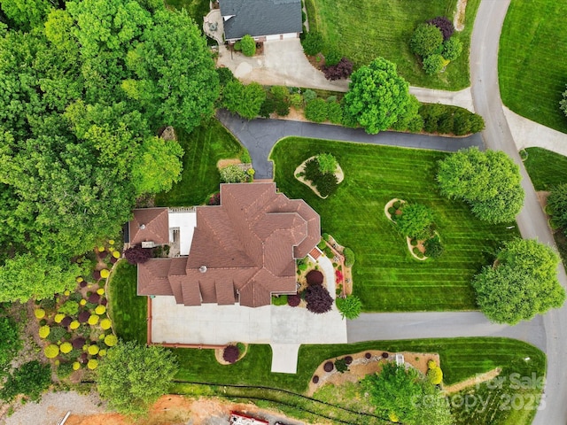 aerial view of property and surrounding area