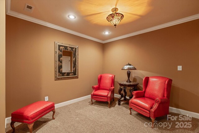 living area featuring crown molding, carpet flooring, baseboards, and recessed lighting