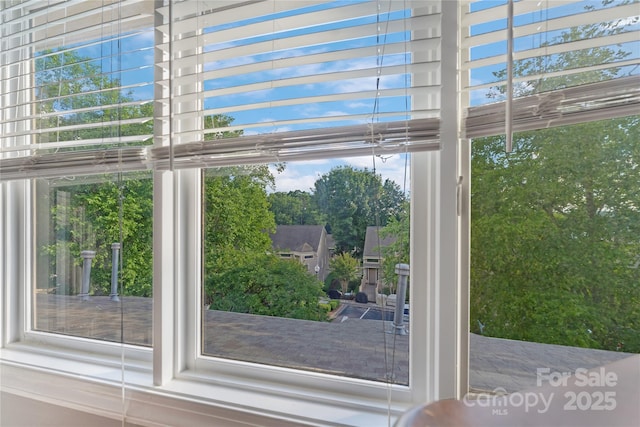 13932 Queens Harbor Rd, Charlotte, NC 28278 - detailed view