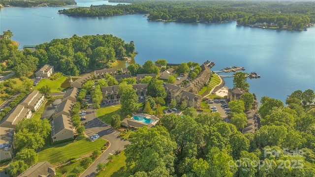 13932 Queens Harbor Rd, Charlotte, NC 28278 - aerial view of property and surrounding area featuring a nearby body of water and a forest