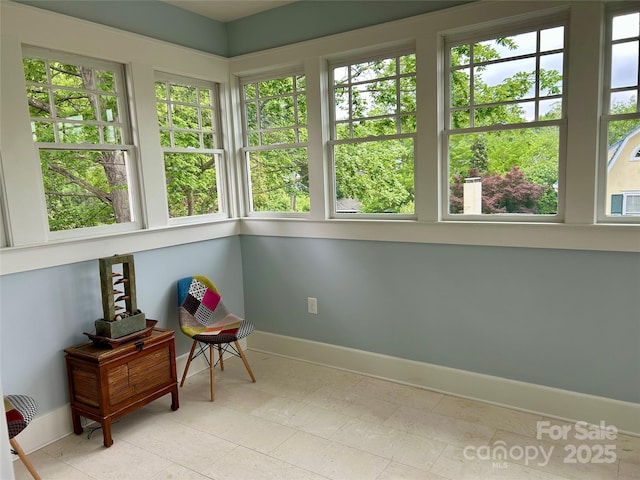300 W Thomas St, Salisbury, NC 28144 - sunroom / solarium featuring baseboards