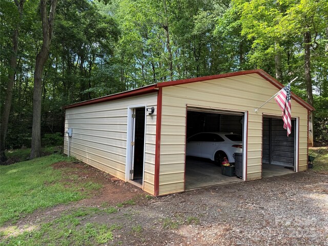 view of detached garage