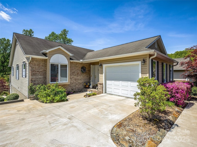 27 Putter Ct, Hendersonville, NC 28739 - photo 1