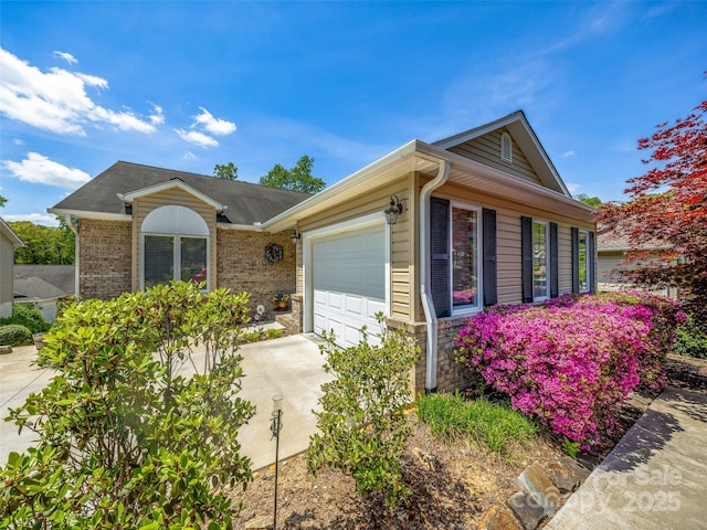 27 Putter Ct, Hendersonville, NC 28739 - photo 2
