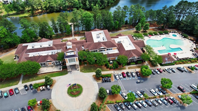 9003 Smokey Hill Ln, Fort Mill, SC 29707 - aerial view of a large body of water and a pool area