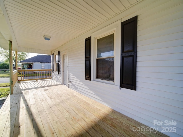 55 Ranlo Ave, Gastonia, NC 28054 - wooden terrace with a porch