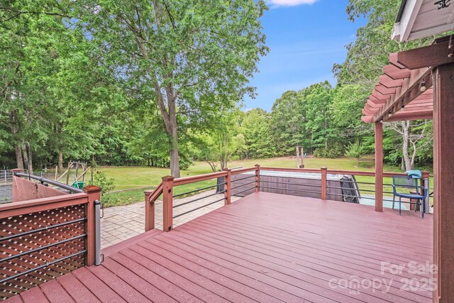 6910 Birdsong Ln, Waxhaw, NC 28173 - deck featuring a lawn