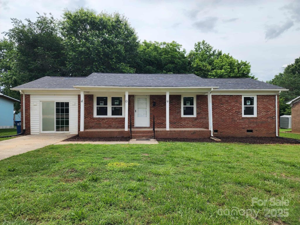 409 S Martin Luther King Jr Ave, Salisbury, NC 28144 - photo 1