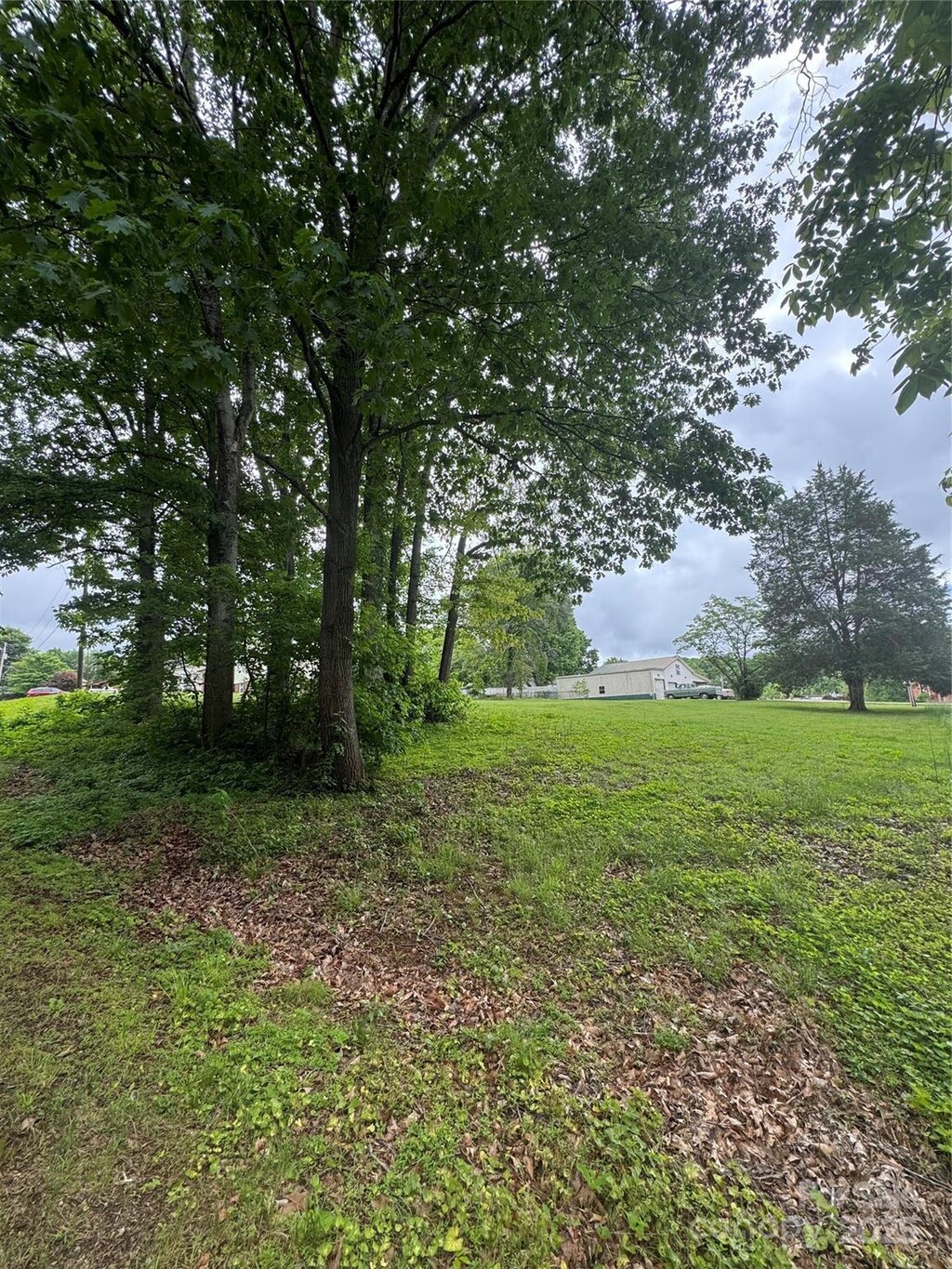 827 Flint Dr, Statesville, NC 28677 - photo 2