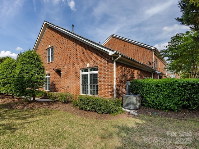 140 Villa Lake Dr, Fort Mill, SC 29708 - view of side of property with brick siding and a yard