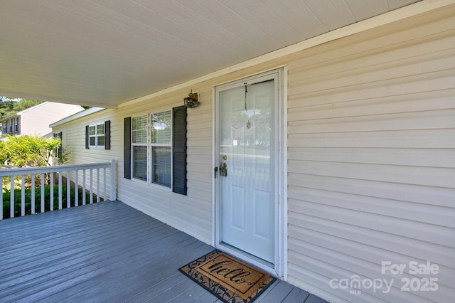 view of property entrance