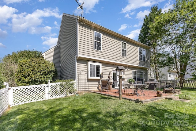 815 Clearbrook Rd, Matthews, NC 28105 - back of property with a yard, a fenced backyard, and a patio area