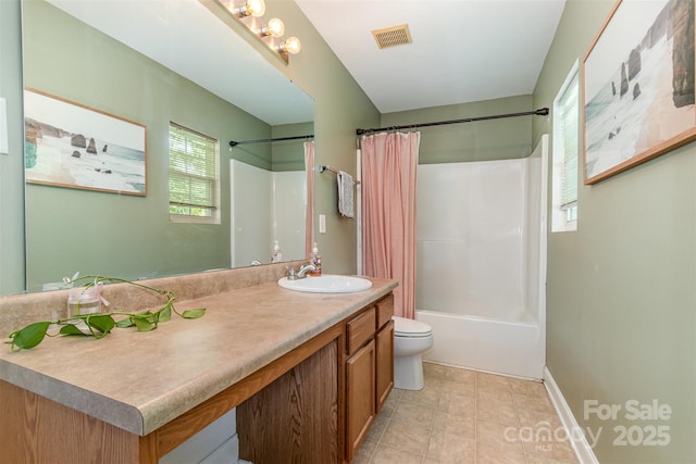 full bathroom featuring vanity, toilet, shower / bathtub combination with curtain, baseboards, and visible vents