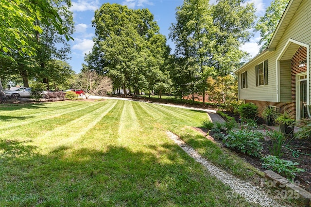 4700 Hickory Grove Rd, Mount Holly, NC 28120 - view of grassy yard