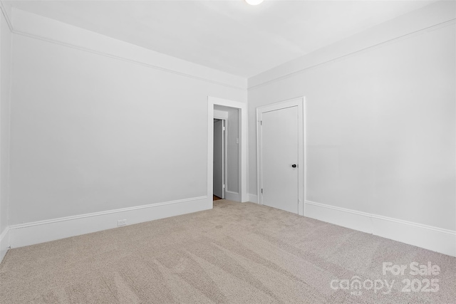 view of carpeted spare room