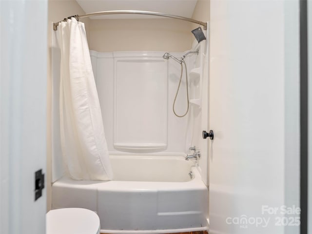 100 Ashton Ln, Brevard, NC 28712 - full bath featuring shower / bathtub combination with curtain and toilet