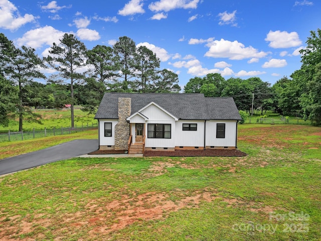 456 Rainbow Cir, Clover, SC 29710 - modern farmhouse style home featuring crawl space, entry steps, a shingled roof, and driveway