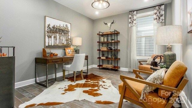 office featuring baseboards