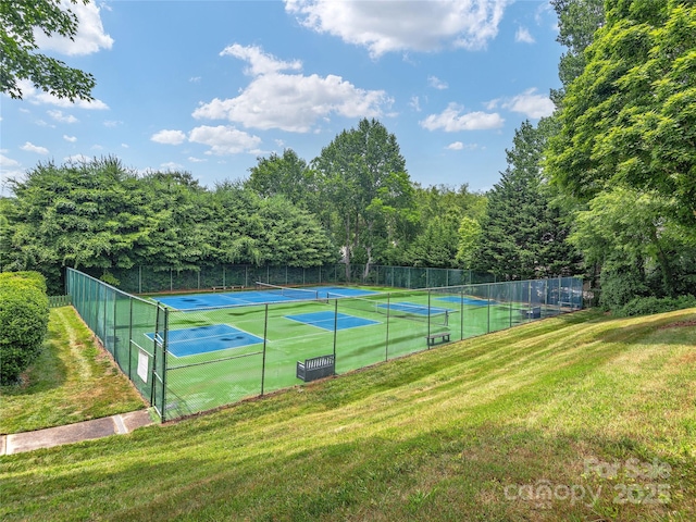 112 Deerlake Dr, Asheville, NC 28803 - view of tennis court