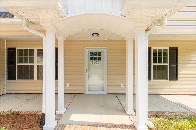 3650 Sentry Rd, Lancaster, SC 29720 - entrance to property featuring a porch