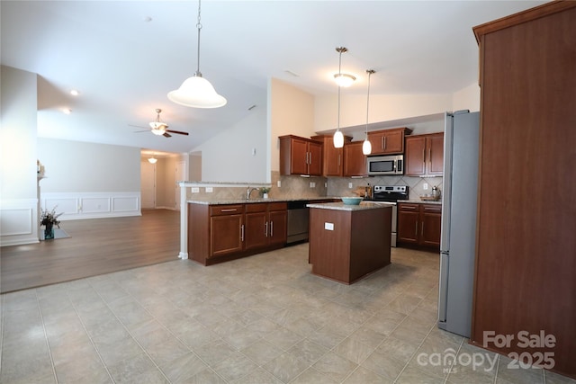 9814 Fernspray Rd, Charlotte, NC 28215 - photo 6