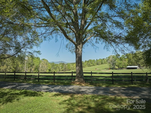 820 Phillips Rd, Columbus, NC 28722