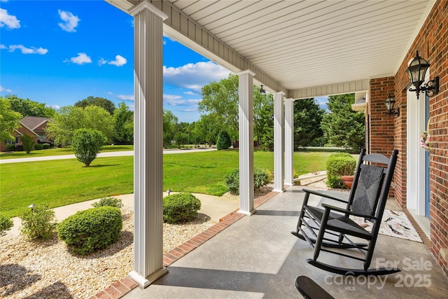 view of patio / terrace with covered porch