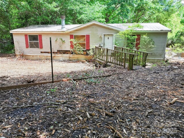 4585 Sunrise Beach Rd, Catawba, NC 28609 - view of front of house featuring metal roof