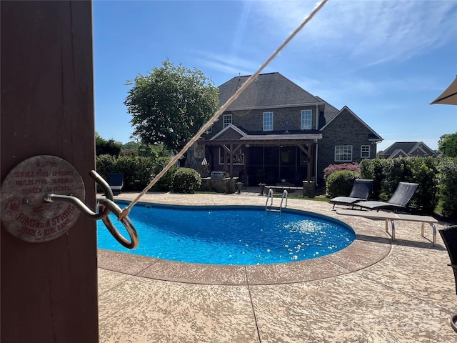 3000 J R Ct, Stanley, NC 28164 - outdoor pool featuring a patio area