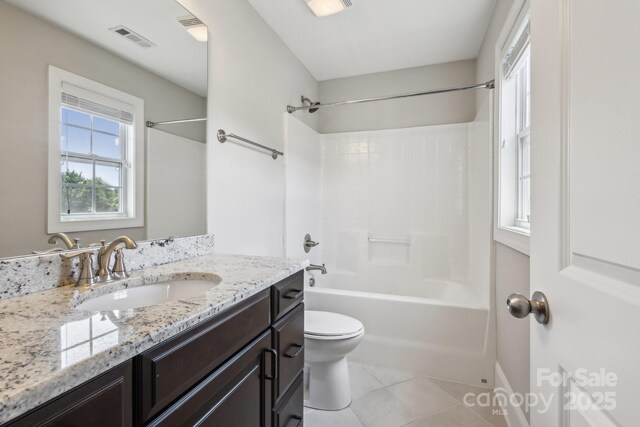 907 Ospre Ln, Fort Mill, SC 29708 - bathroom with shower / bathing tub combination, vanity, toilet, and visible vents