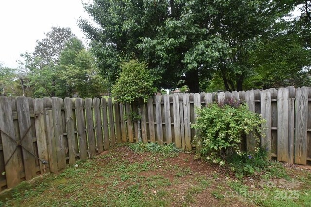 902 Church St NW, Valdese, NC 28690 - view of yard with fence