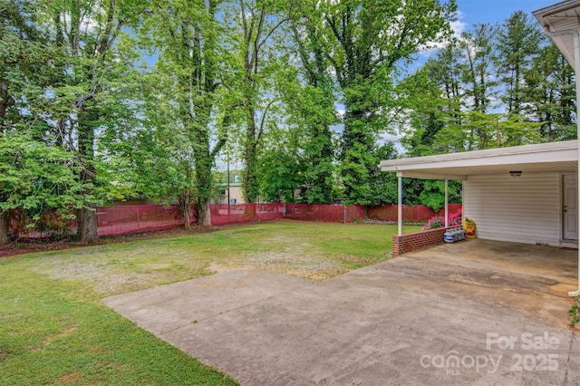 view of yard featuring fence