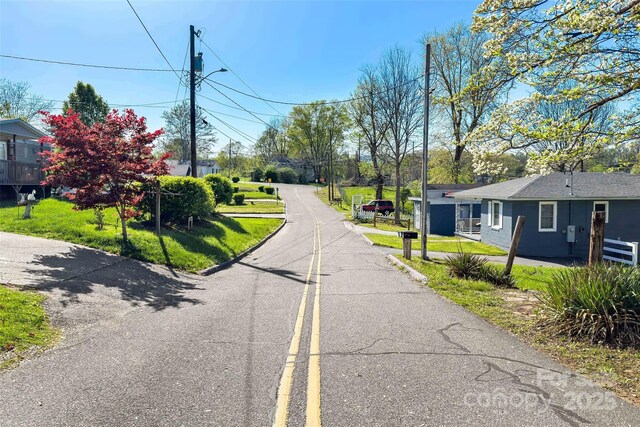 36 Catawba Ave, Marion, NC 28752 - photo 18