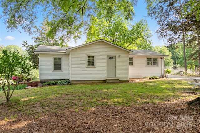 130 Casper Rd, Gold Hill, NC 28071 - view of front facade featuring entry steps and a front yard