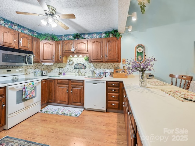 306 Woodfield Dr, Asheville, NC 28803 - photo 13
