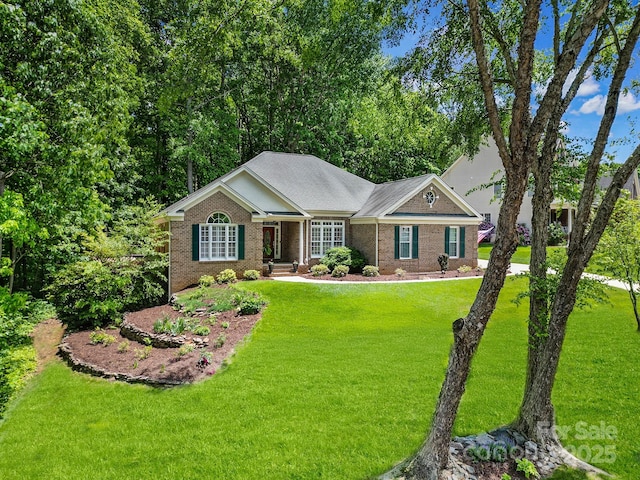 160 Fernbrook Dr, Mooresville, NC 28117 - single story home with brick siding and a front yard