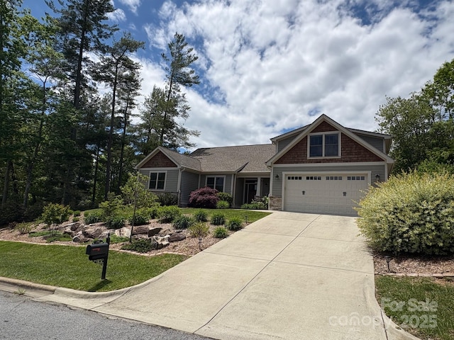 140 Shadowleaf Dr, Hendersonville, NC 28739 - photo 1
