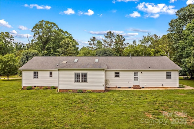 115 Three Oaks Ln, Statesville, NC 28677 - back of house featuring crawl space, entry steps, and a lawn